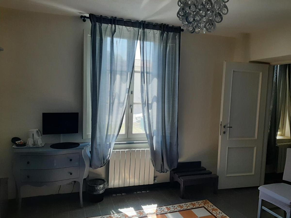 B&B Principe Calaf 3 루카 외부 사진
